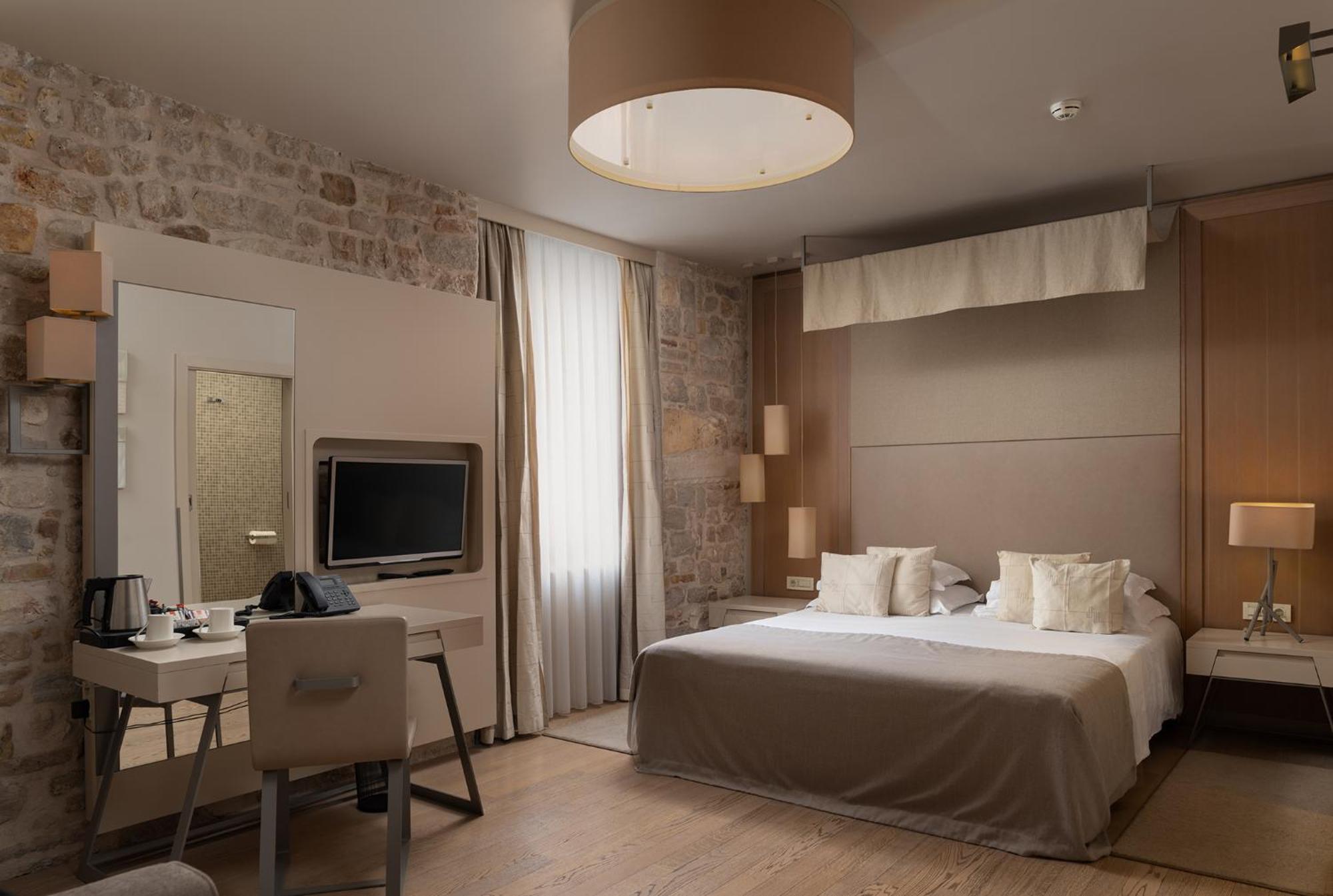 Art Hotel Kalelarga Zadar Bagian luar foto