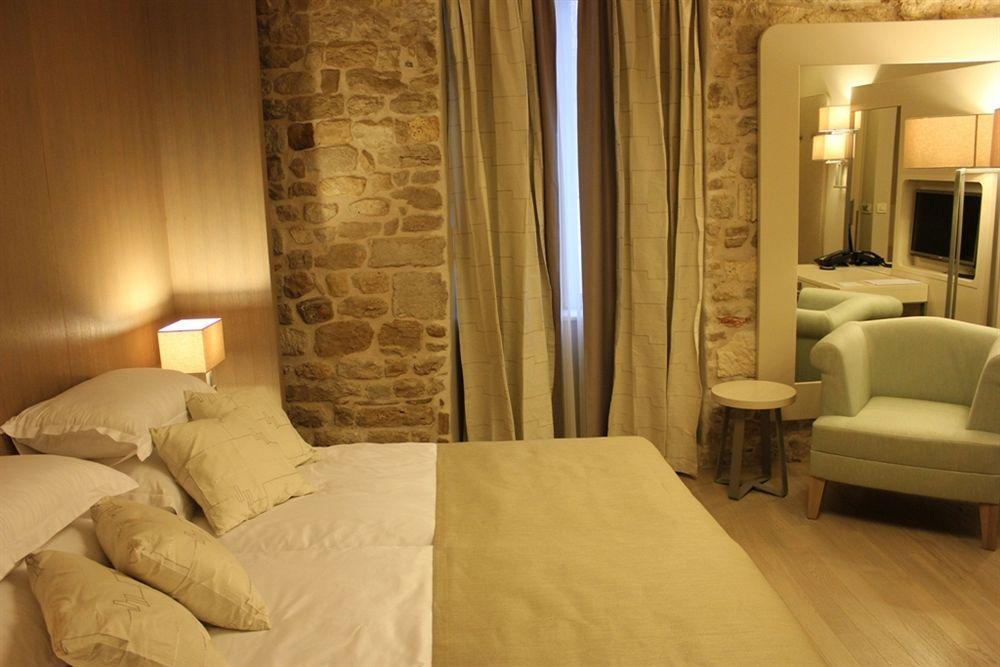 Art Hotel Kalelarga Zadar Bagian luar foto