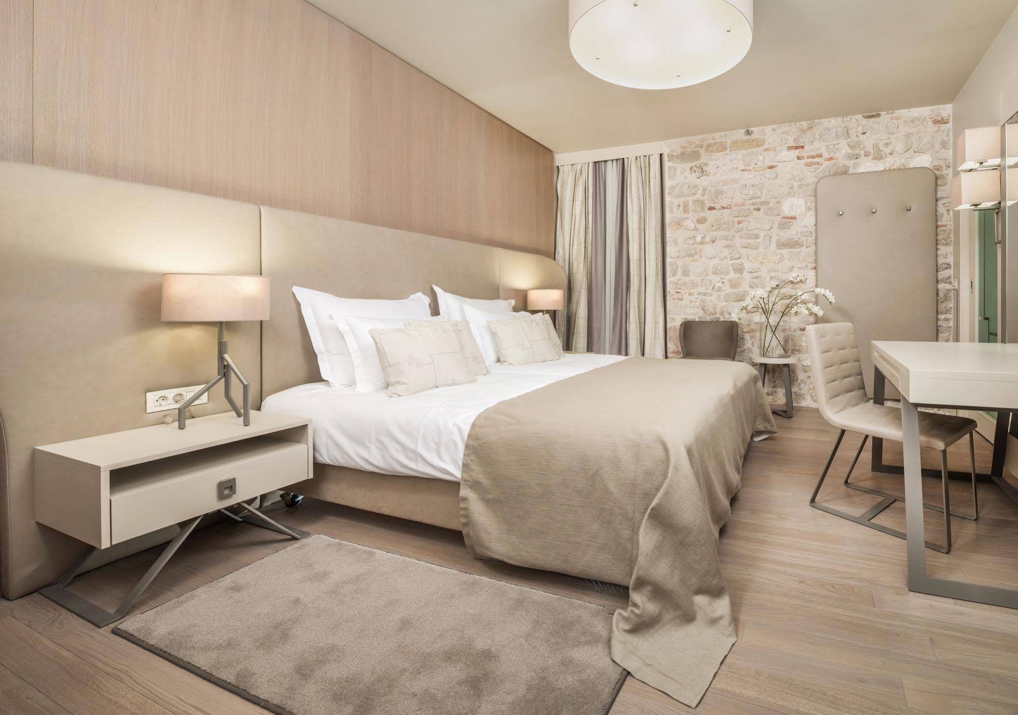 Art Hotel Kalelarga Zadar Bagian luar foto